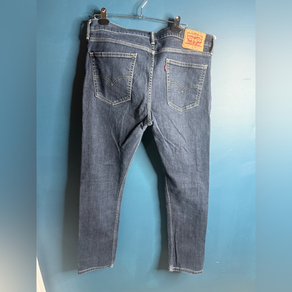 Levi's Blue Slim Jeans with Classic Style